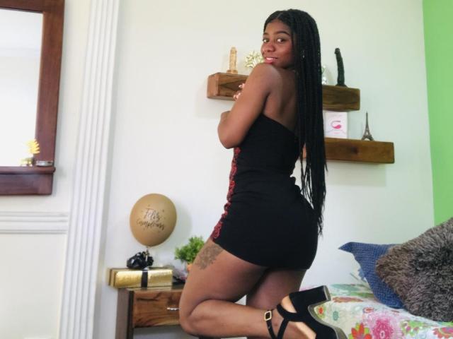 Molly69X - Live sex cam - 16472354