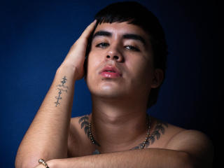 ZeusTheKing - Live porn &amp; sex cam - 16473134