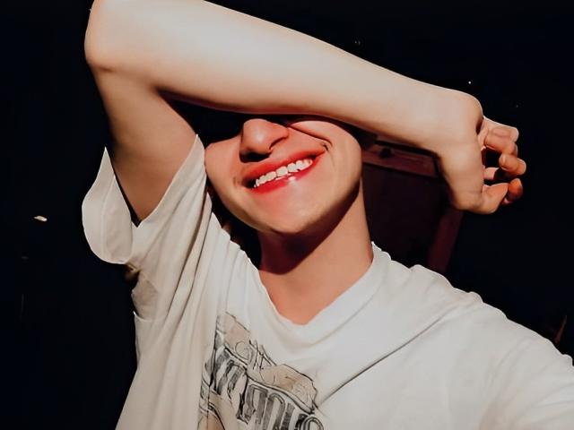 BastianLeonis - Camera khiêu dâm &amp; quyến rũ trực tiếp - 16476990