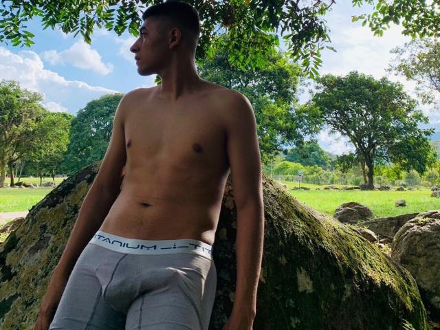 EthanGreey - Live sex cam - 16479378