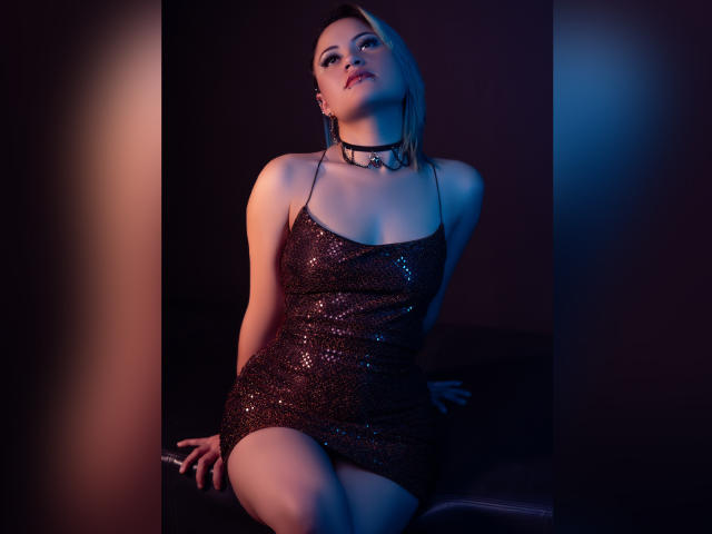 CassieJones - Live Sex Cam - 16479430