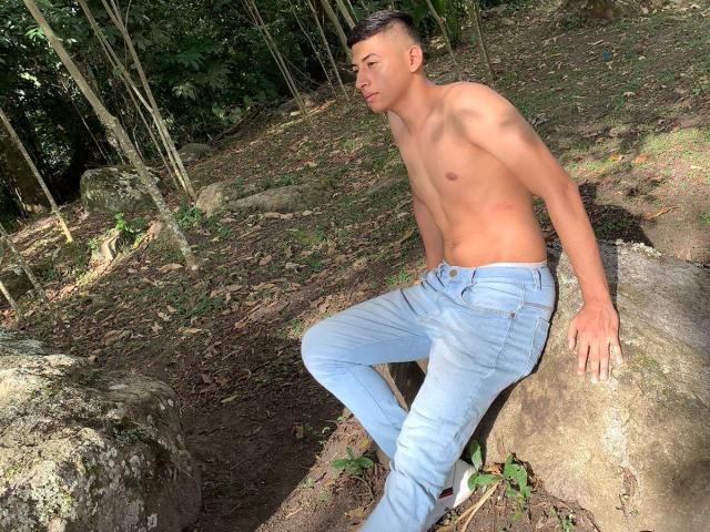 EthanGreey - Live Sex Cam - 16488366