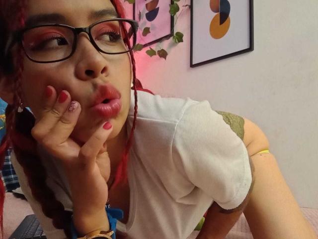 CelineHillys - Live porn &amp; sex cam - 16489350