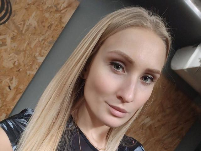 KaylaVixen - Live sex cam - 16490598