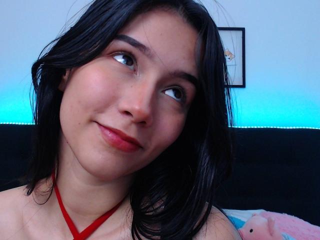 DeisyWest - Porno na żywo i seks kamera - 16492570
