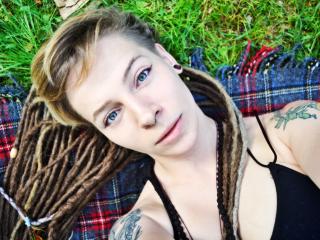 BayleeLov - Live sexe cam - 16493590