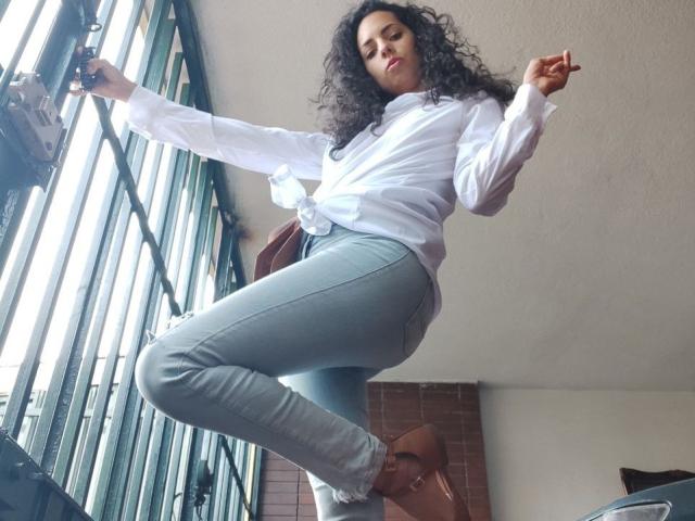 MoniqueCurlz - Live porn &amp; sex cam - 16498894
