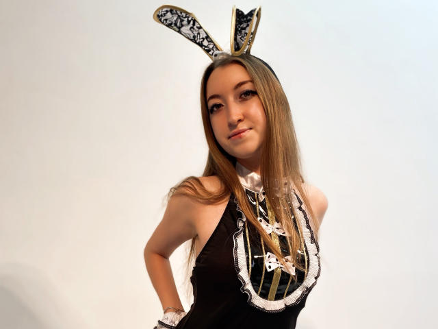 BellaFlowerss - Live Sex Cam - 16504162