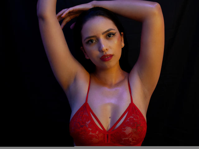 AlmaConor - сексуальная веб-камера в реальном времени - 16518866