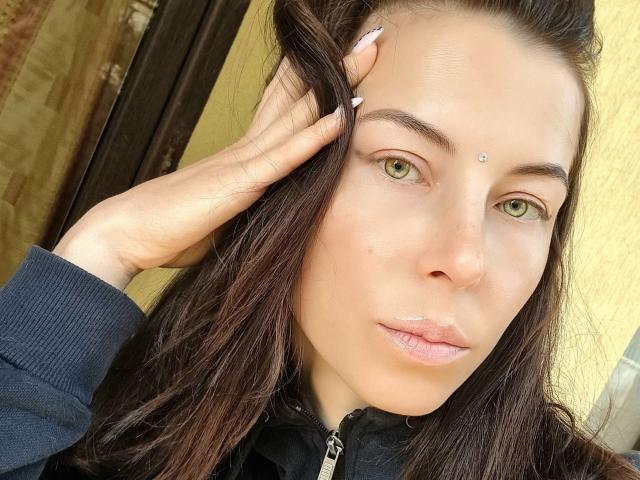 AdelinaXSky - Live sexe cam - 16525886