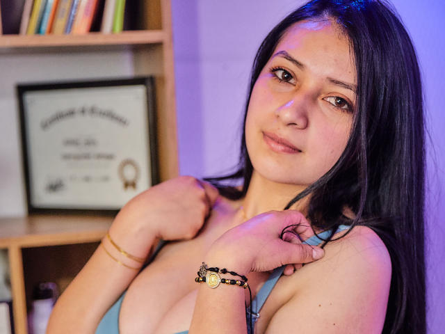 ValerieLenoir - Live sex cam - 16527570