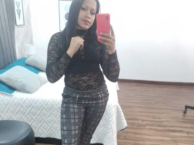 ZafiroCruz - Live sex cam - 16541550