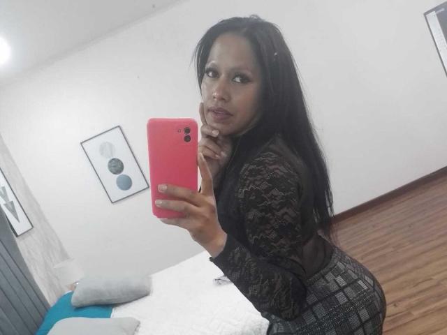 ZafiroCruz - Live porno og sexkamera - 16541742