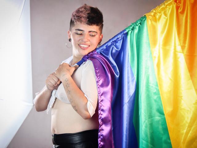 EmiSmiith - Camera khiêu dâm &amp; quyến rũ trực tiếp - 16541878