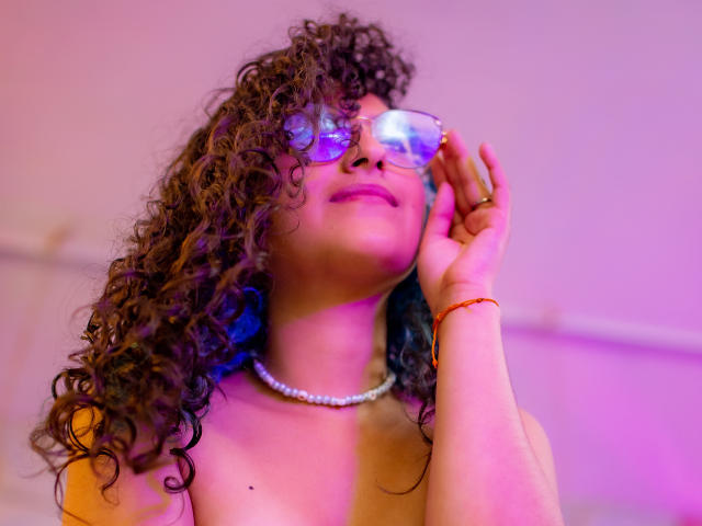 MiaHufris - Live sex cam - 16557562