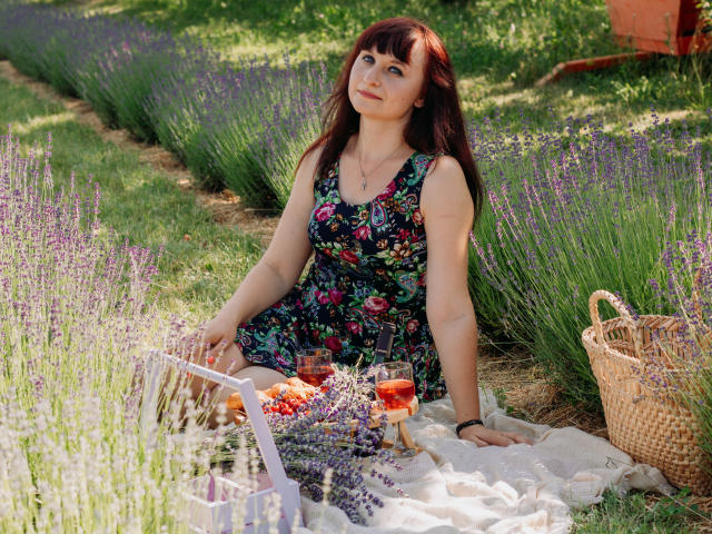 NinaFlawlees - Live porn &amp; sex cam - 16565090