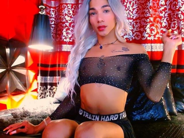 CheeinMinaj - Live porn &amp; sex cam - 16576134