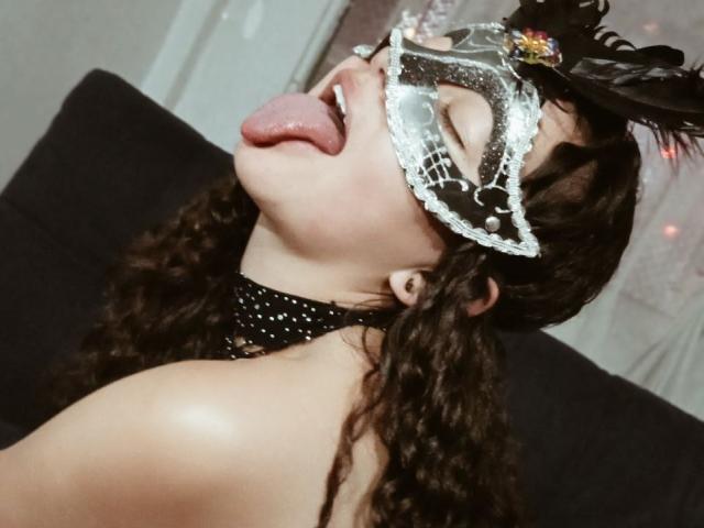 EvaLennox - פורנו בשידור חי ומצלמת סקס - 16582186