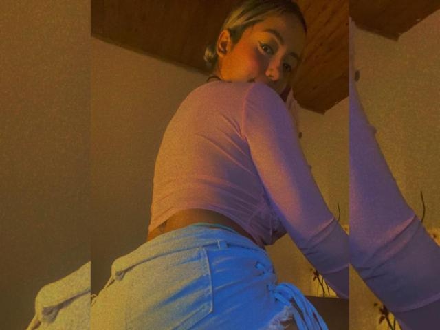 GemmaKm - Live porn &amp; sex cam - 16585086