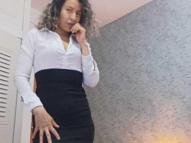 EroticSasha - פורנו בשידור חי ומצלמת סקס - 16599142