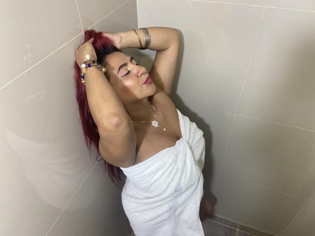 NahelaBigMelonsX - Live porn &amp; sex cam - 16611290