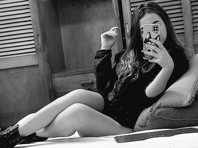 AlinaDemi - Live porn &amp; sex cam - 16635550