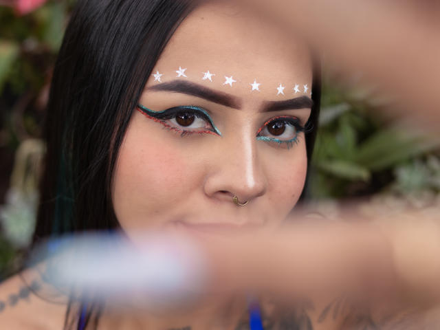 EmilieeSanchez - сексуальная веб-камера в реальном времени - 16637126