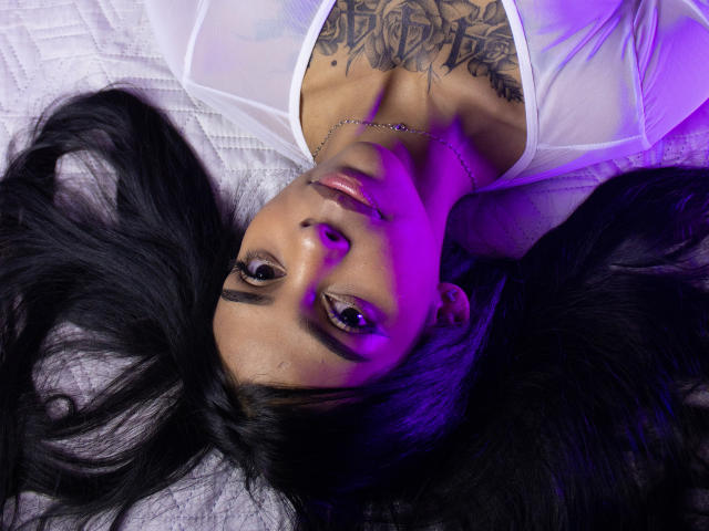 ZafiiroBluee - Sexe cam en vivo - 16638006