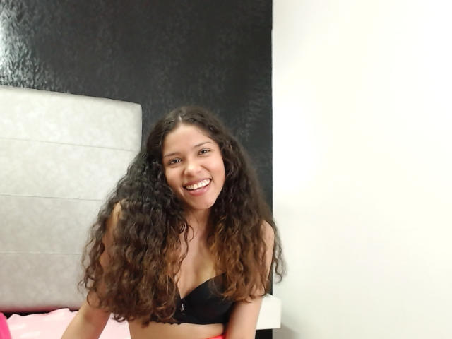 JuliethEvans - Live sex cam - 16641498