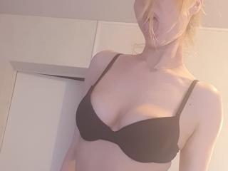 Zelie - Live porn &amp; sex cam - 16641606