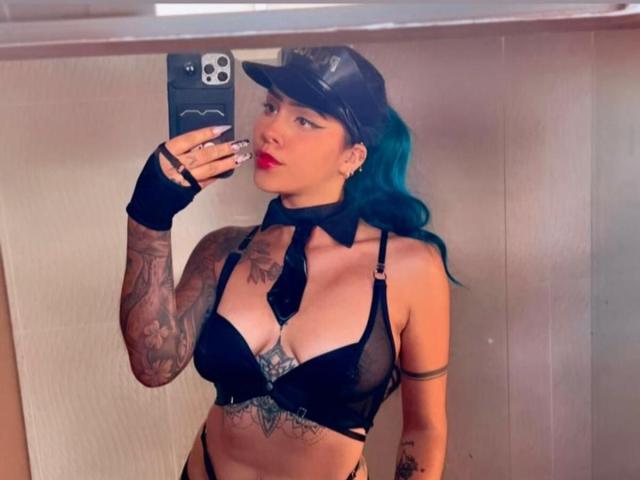EmilieeSanchez - Live sex cam - 16671442