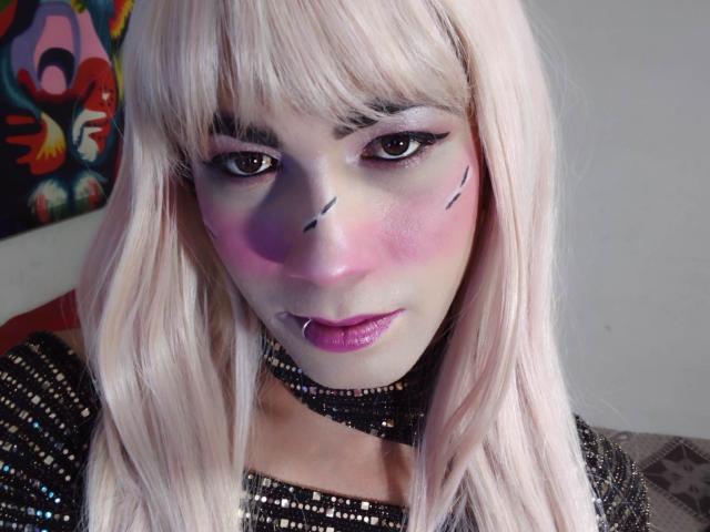 QueenDream - Live porn &amp; sex cam - 16678090