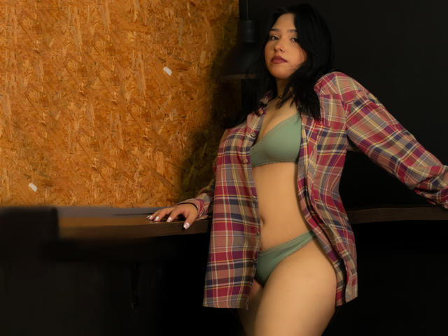 EmilyScoott - ライブポルノ&amp;セックスカム - 16692938