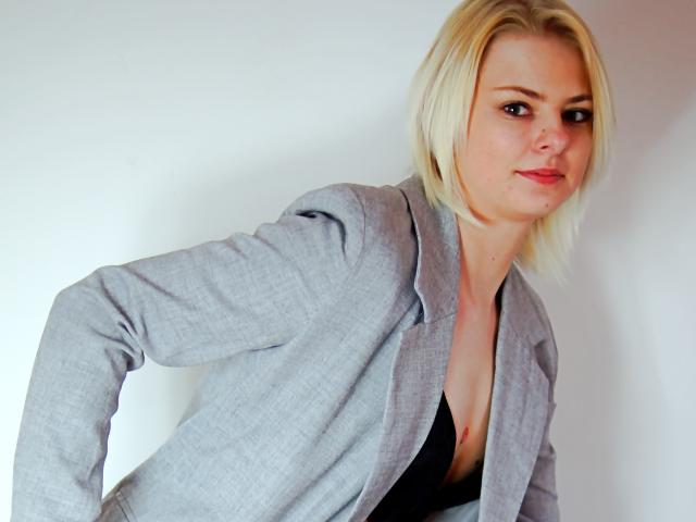 MelissaSparkle - Live sexe cam - 16693670