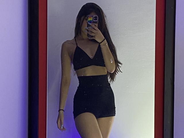 MellanieAngel - Live Sex Cam - 16718710