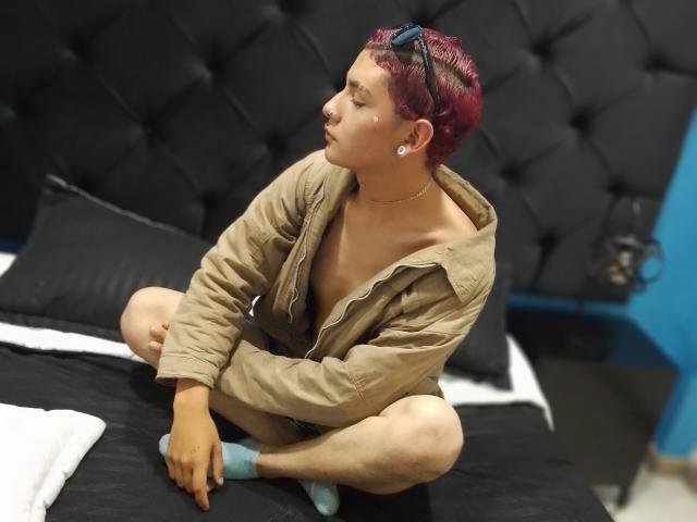 BadTeo - Live sexe cam - 16727718