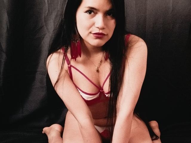 KyaraSofiaS - Live Sex Cam - 16730890