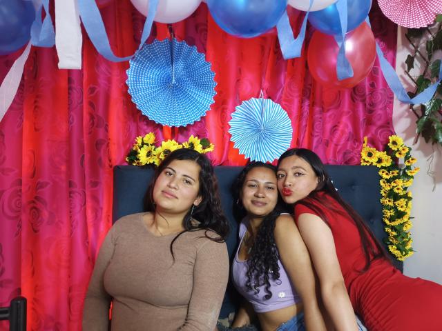 FourLesbians - Camera khiêu dâm &amp; quyến rũ trực tiếp - 16734202