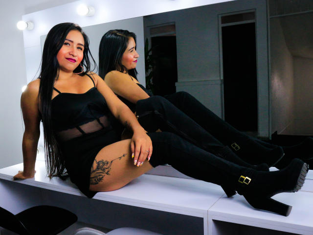 SophiaBetancourt - Live porn &amp; sex cam - 16735994