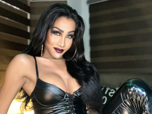 LegendaryVictoria - Live sex cam - 16738106