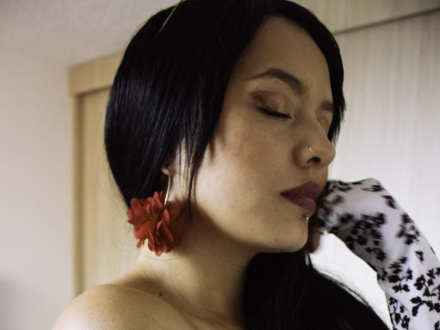 AlexandraReyez - Camera khiêu dâm &amp; quyến rũ trực tiếp - 16738718