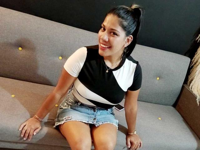 BeckyMejia - ライブポルノ&amp;セックスカム - 16747498