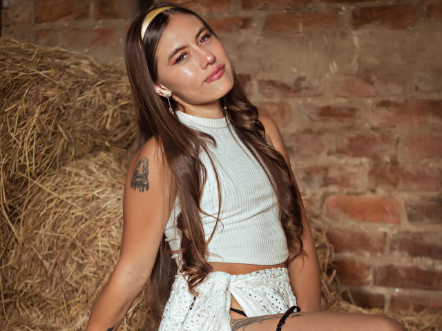 CamiAnderson - Élő pornó és szexkamera - 16748410