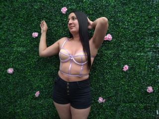 IsabellaAdamss - Live porn &amp; sex cam - 16748714