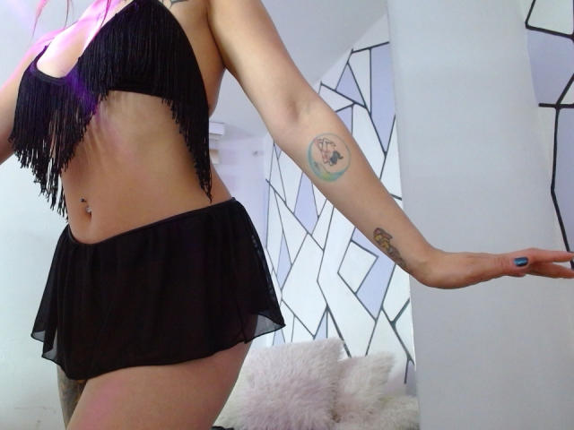 AlessandraM - Live porno og sexkamera - 16751706