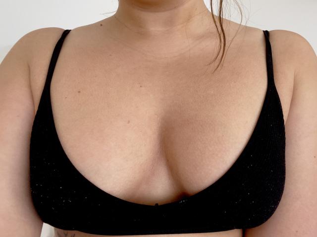 GoddessSaphire - Live porn &amp; sex cam - 16756222