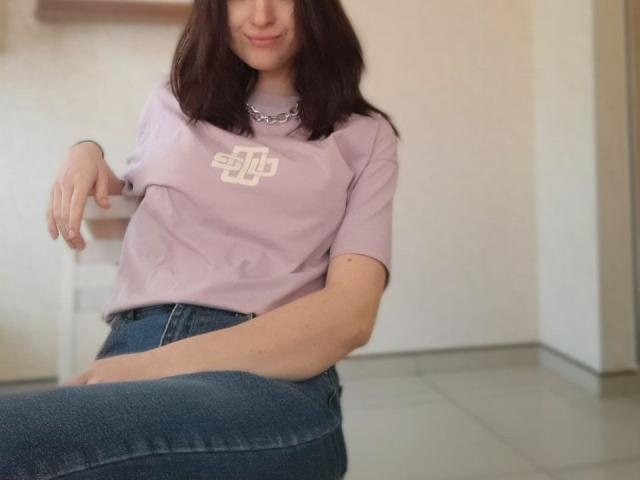 SunnyIsa - Élő pornó és szexkamera - 16759714