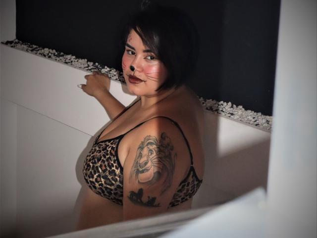PerlaVon - Live porn &amp; sex cam - 16762238