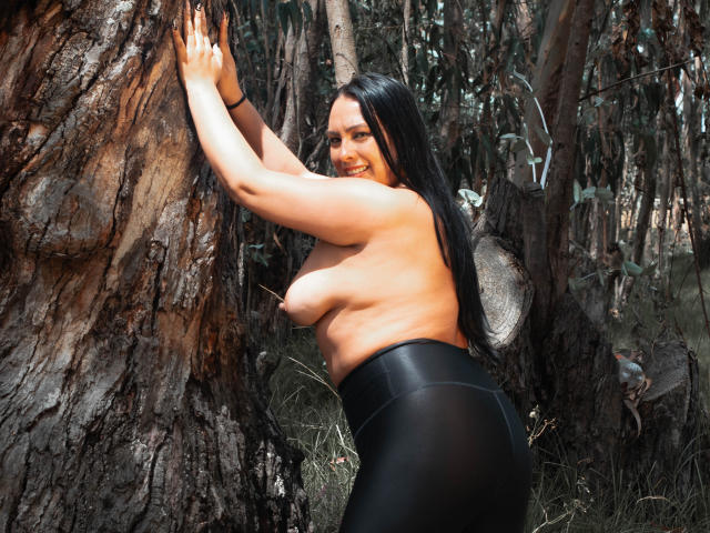 NicoleWendy - Porno na żywo i seks kamera - 16762942