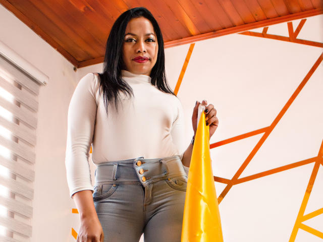 ZafiroCruz - Live porno og sexkamera - 16769366